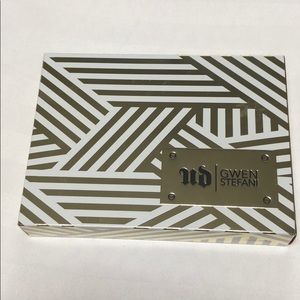 NWOT Gwen Stefani eyeshadow urban decay palette